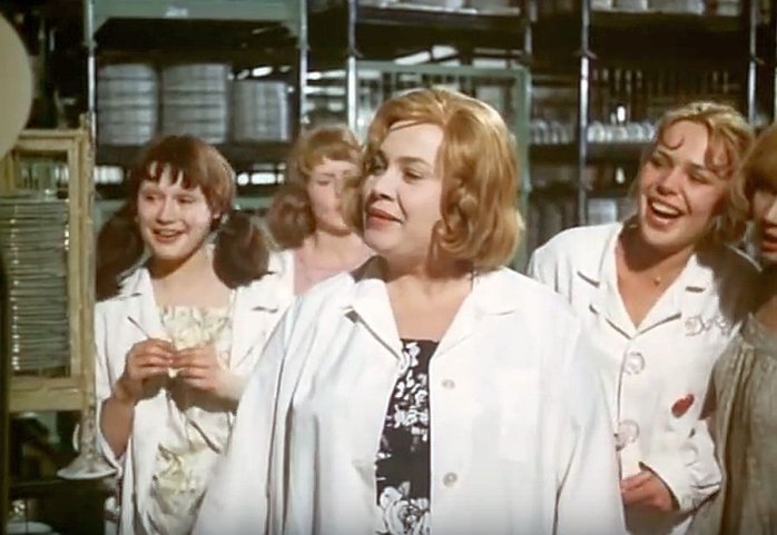 szczegóły Holky z porcelánu - DVD (remasterovaná verze)