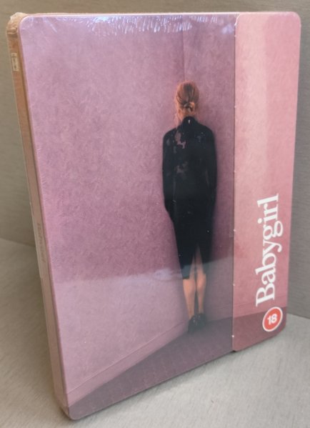 szczegóły Babygirl - 4K Ultra HD + Blu-ray Steelbook OUTLET